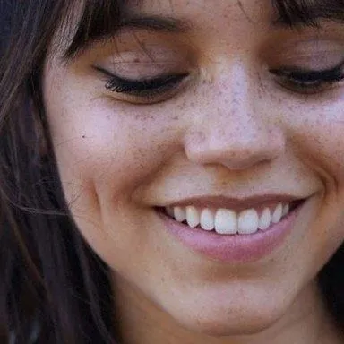 Dents de Jenna Ortega
