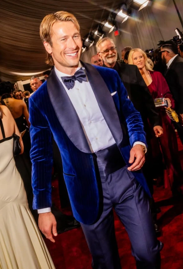 Dents de Glen Powell en 2026 avec un Hollywood Smile ultra-lumineux